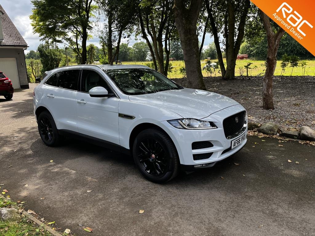 Jaguar F Pace