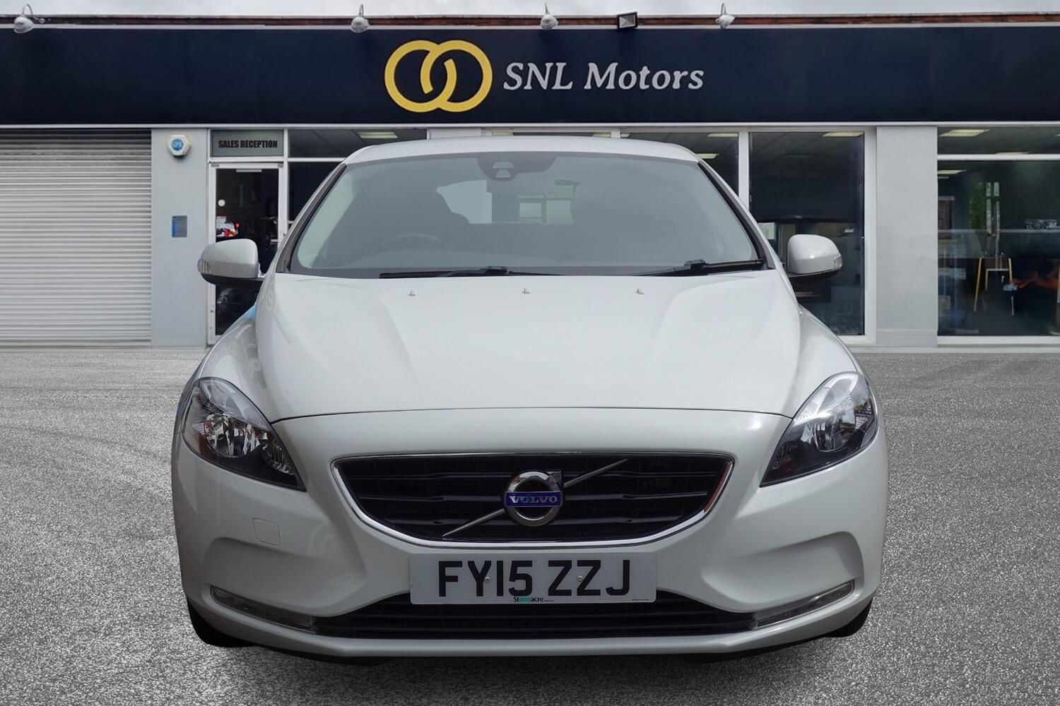 Volvo V40