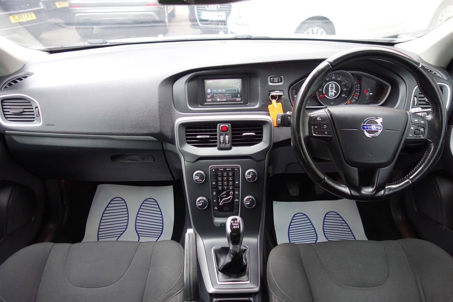 Volvo V40