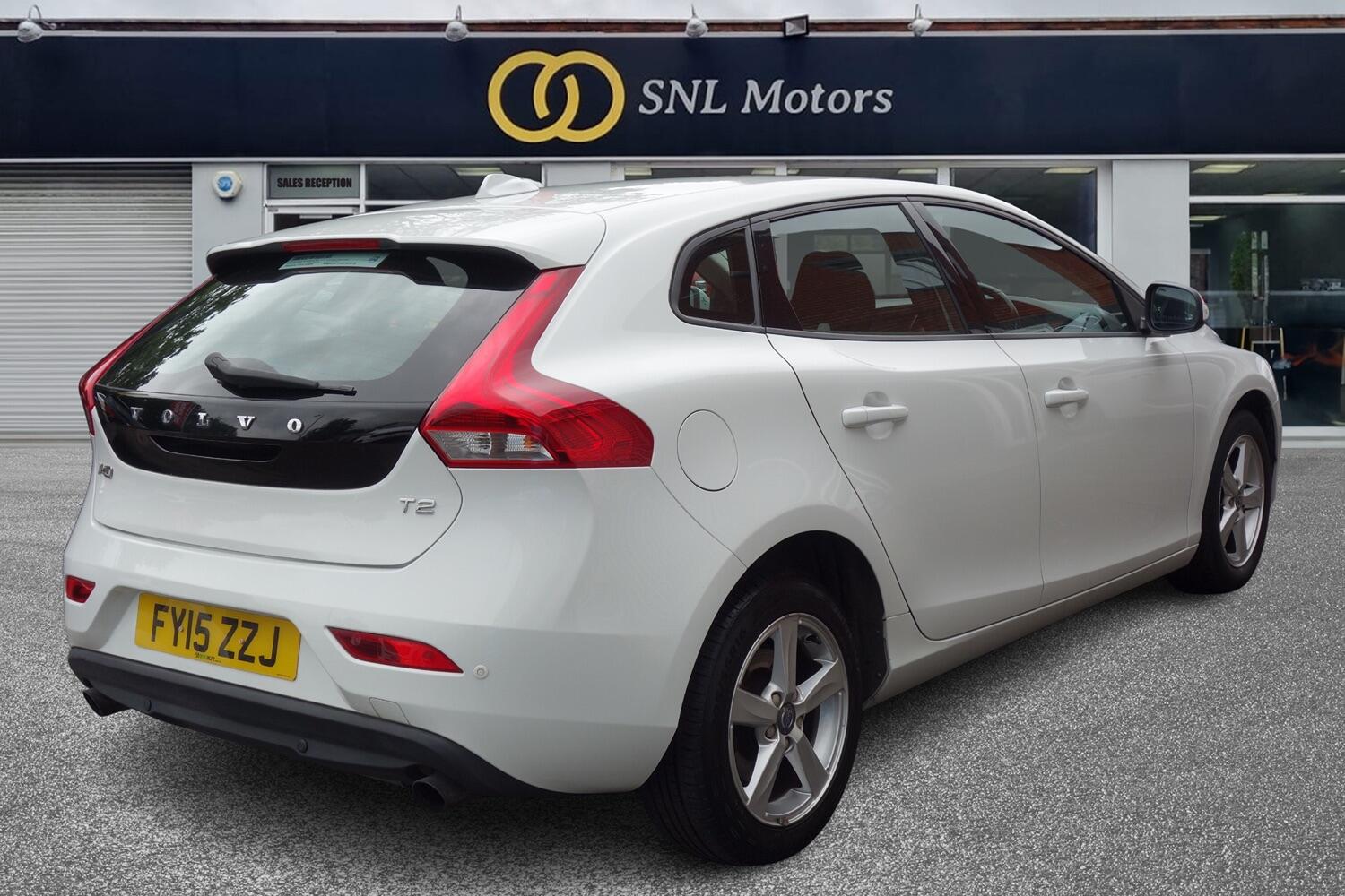 Volvo V40
