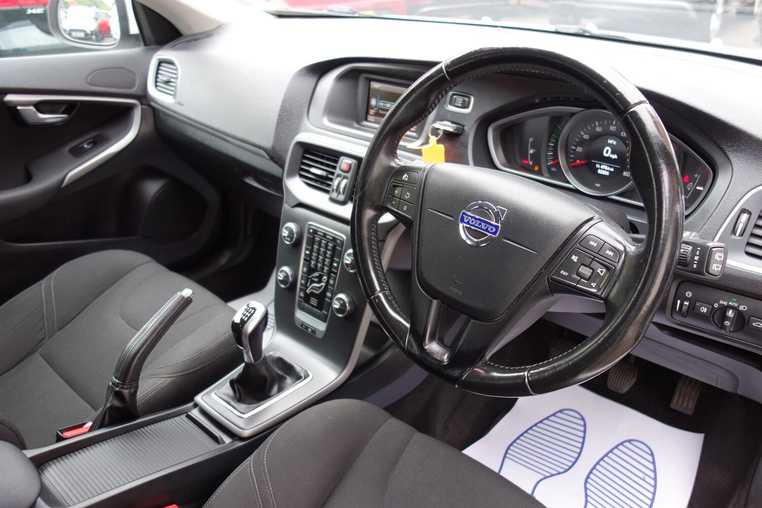 Volvo V40