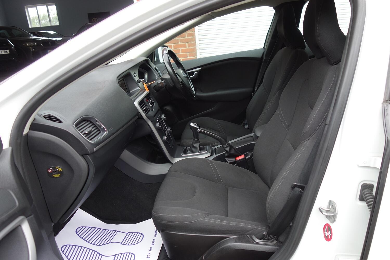 Volvo V40
