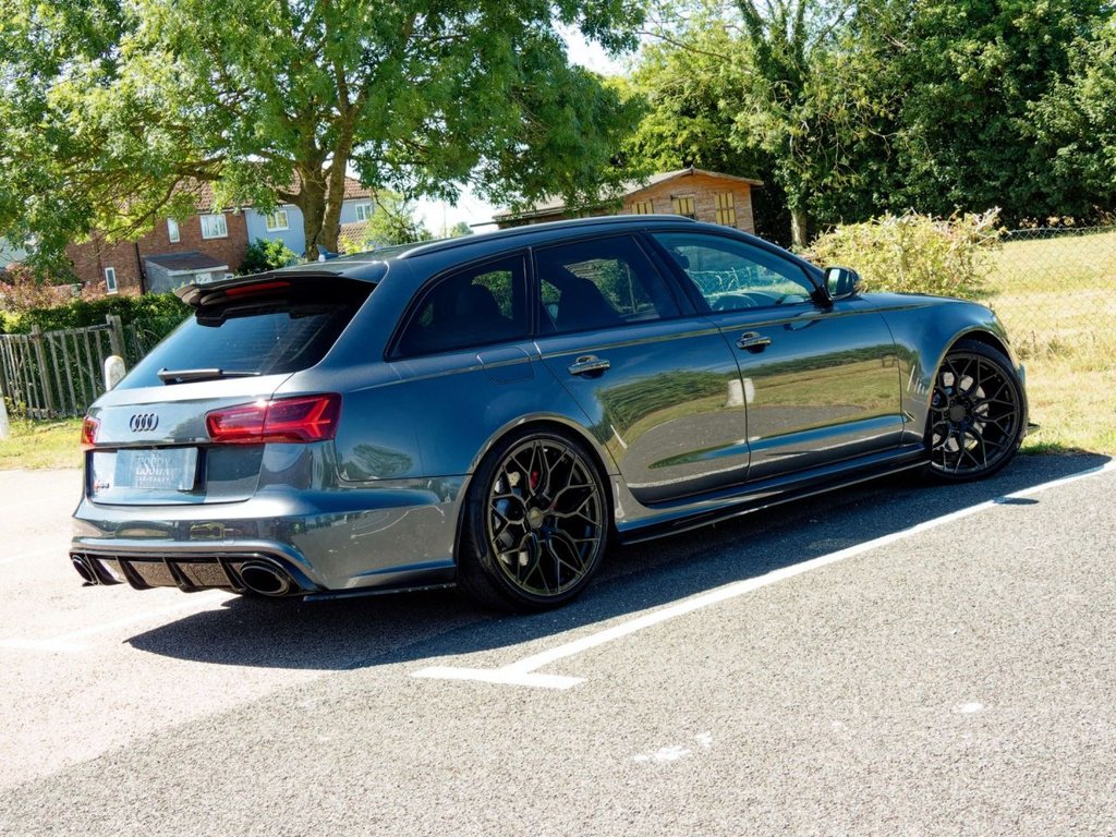 Audi RS6