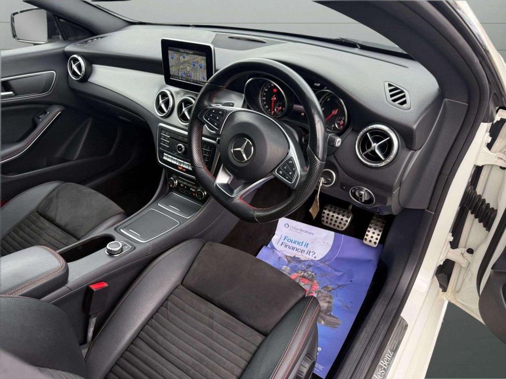 Mercedes Benz CLA