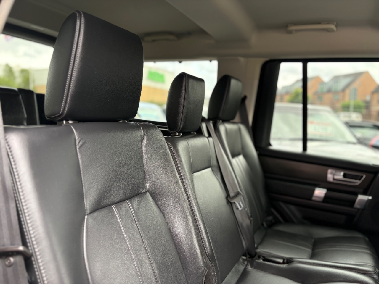 Land Rover Discovery 4