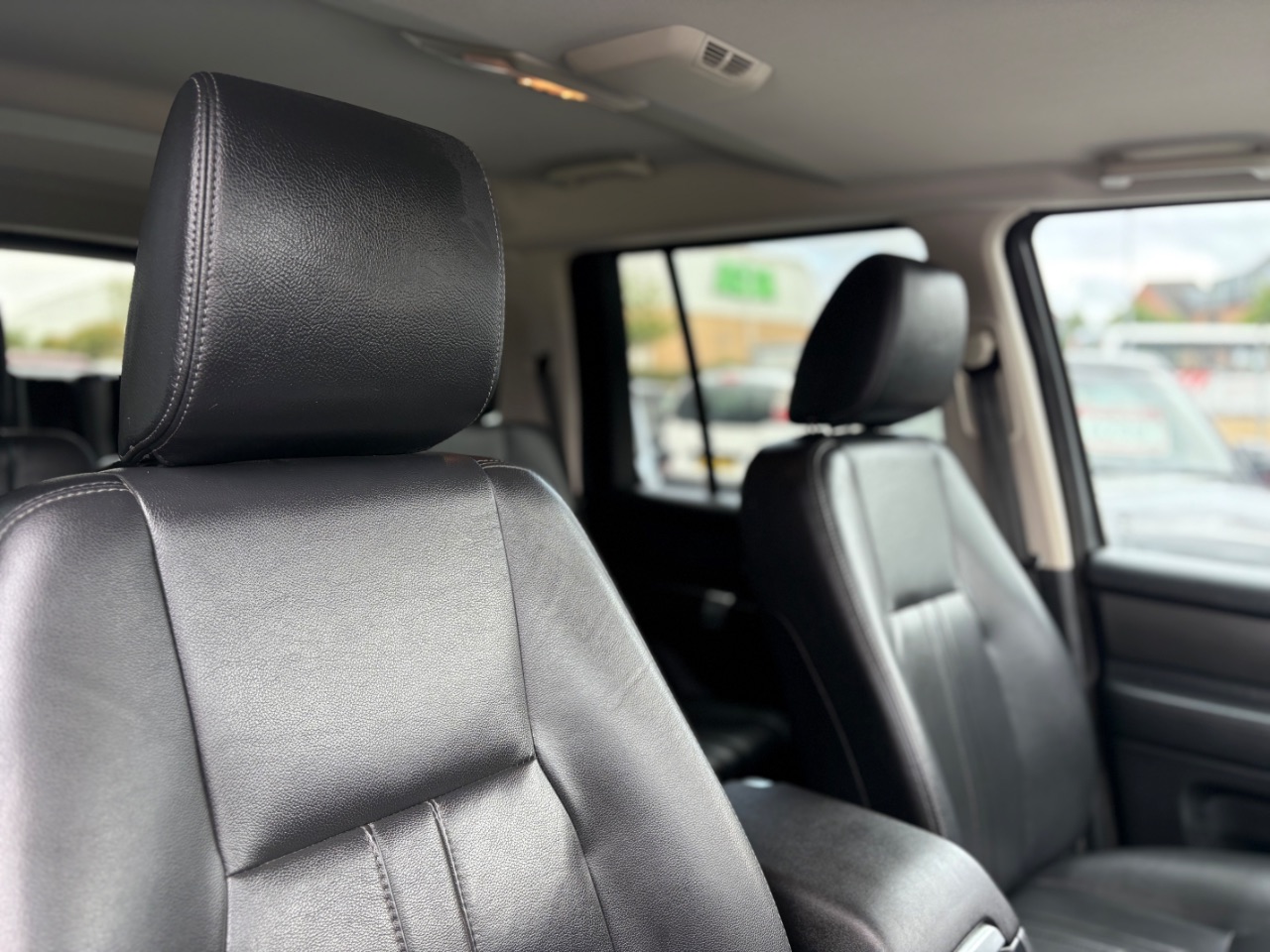 Land Rover Discovery 4