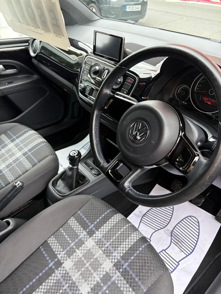 Volkswagen UP