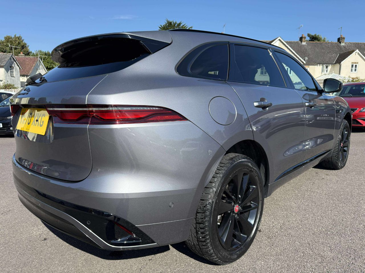 Jaguar F Pace