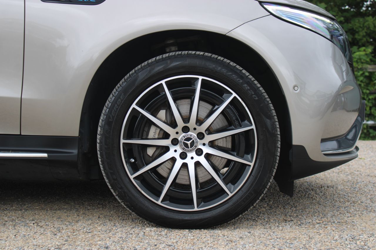Mercedes Benz Eqc
