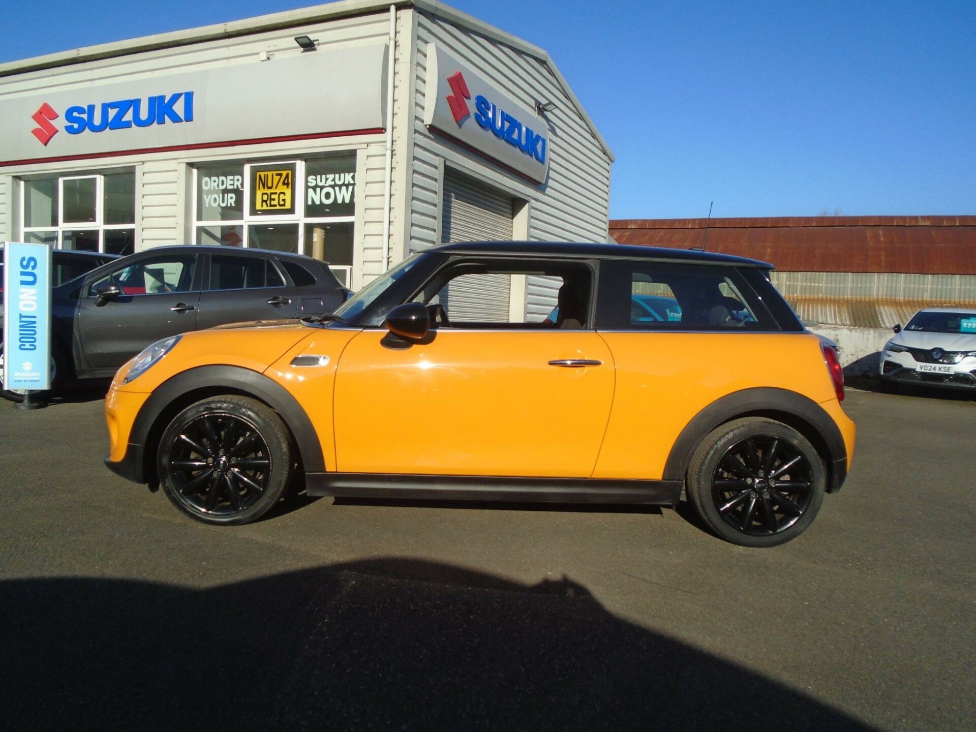 MINI Hatch