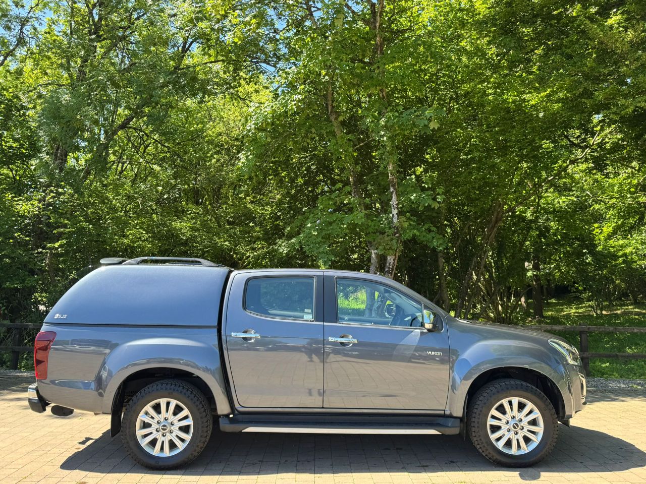 Isuzu D Max