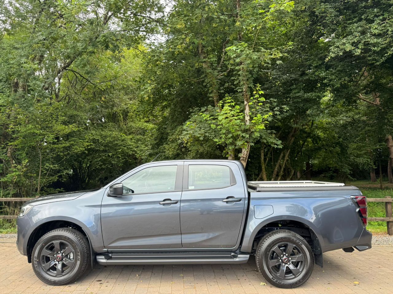Isuzu D Max