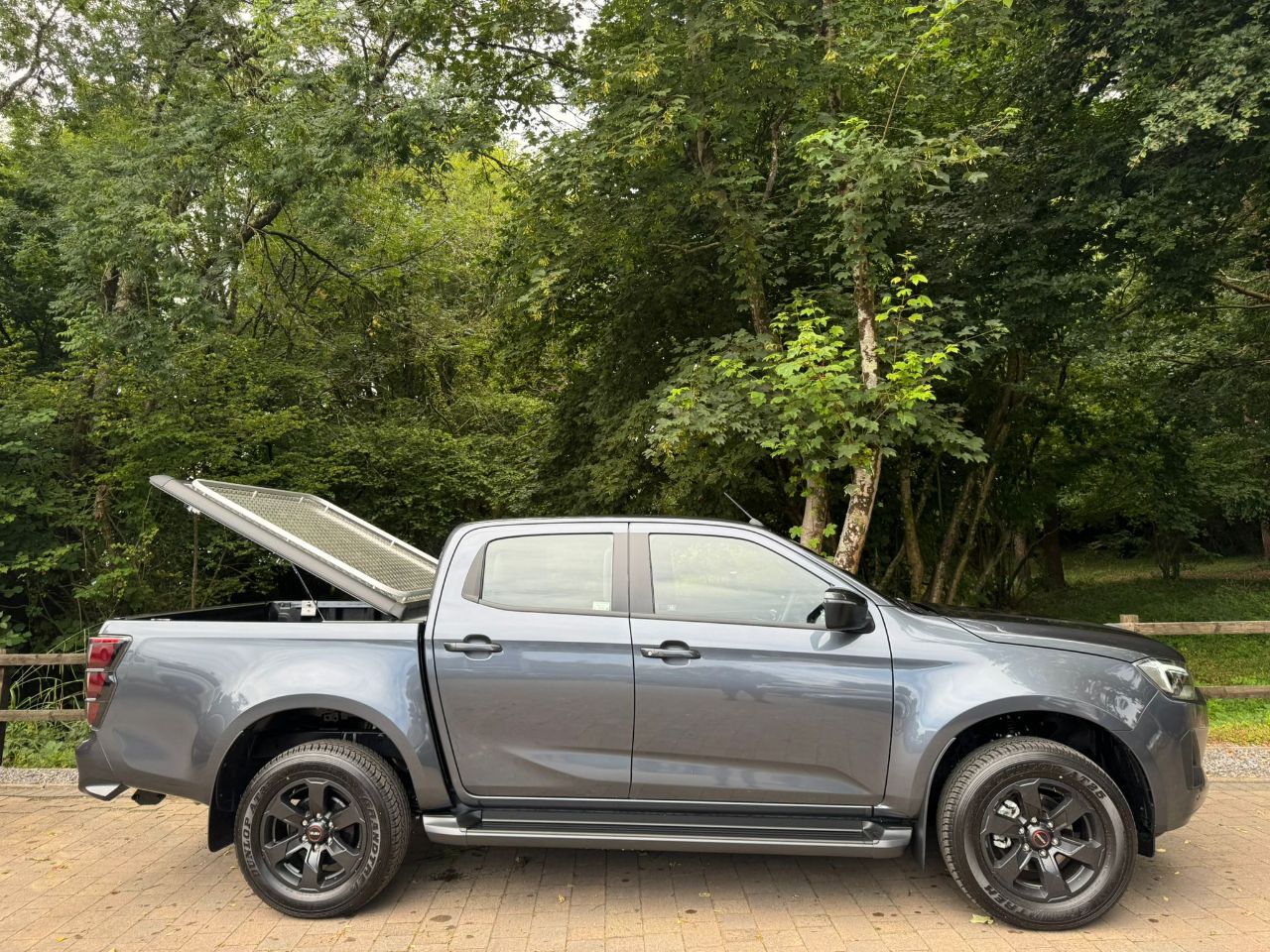 Isuzu D Max