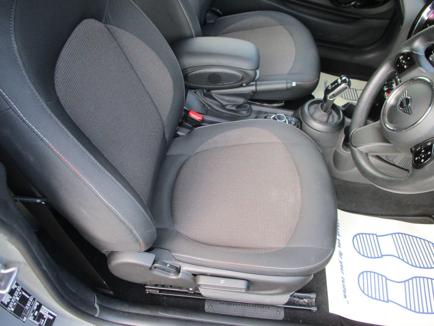 MINI Hatch