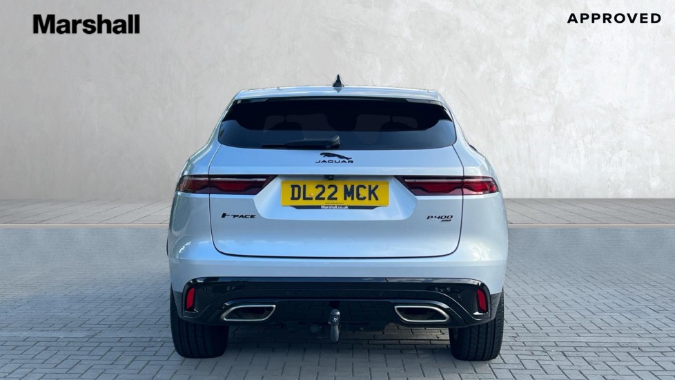Jaguar F Pace