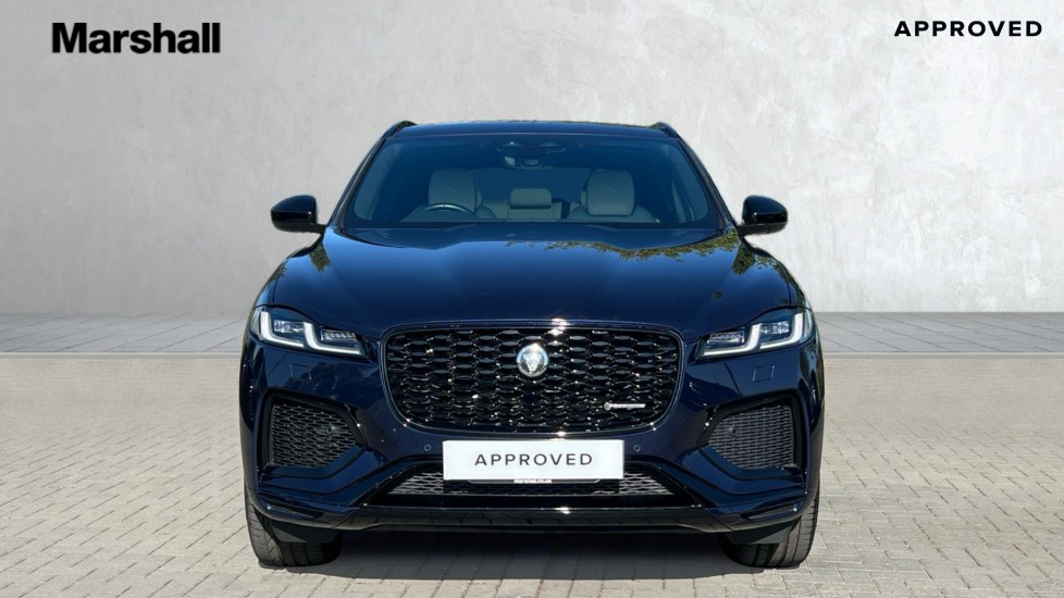 Jaguar F Pace