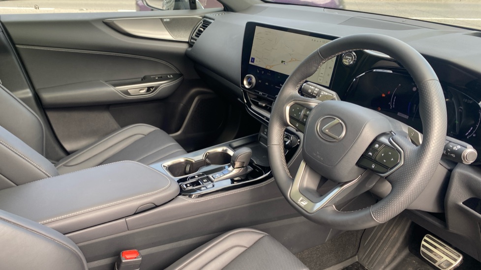 Lexus NX 300h
