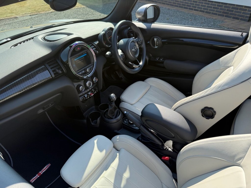 MINI Convertible