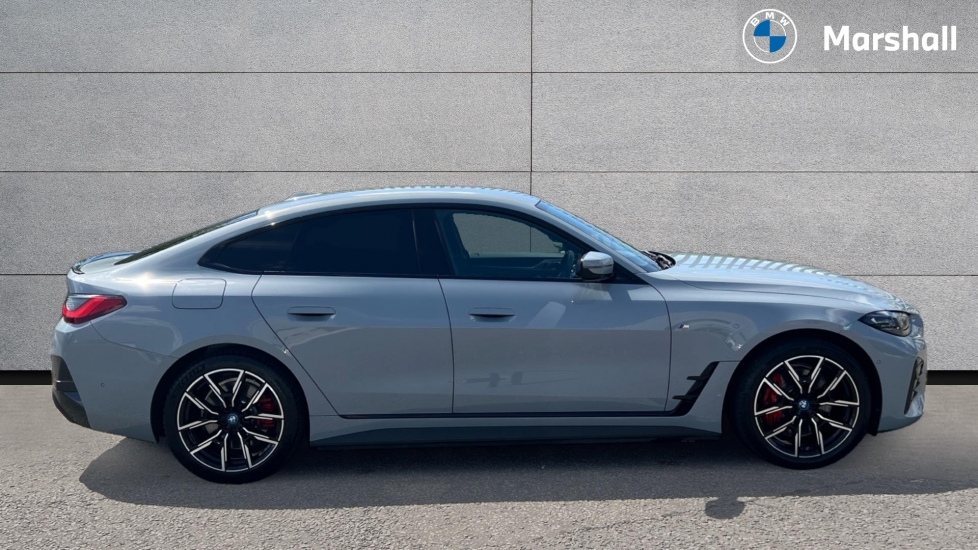 BMW i4