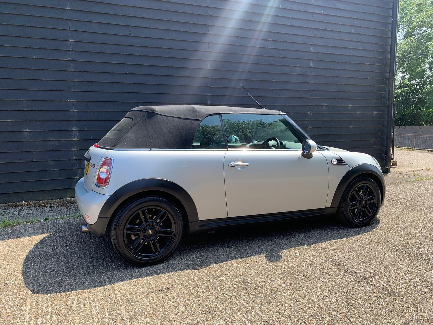 MINI Convertible