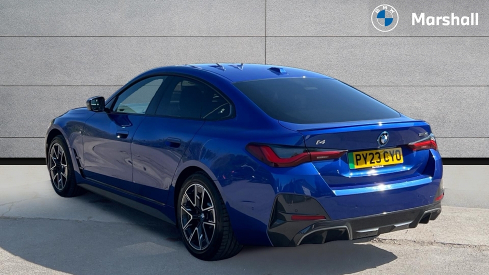 BMW i4