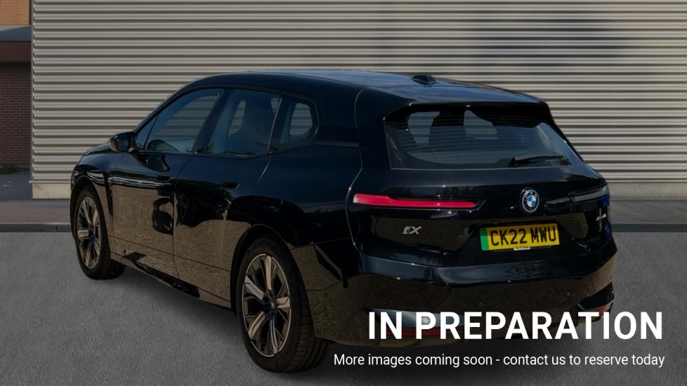 BMW iX