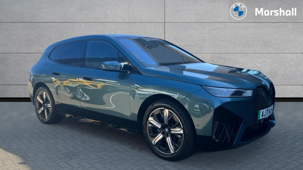 BMW iX