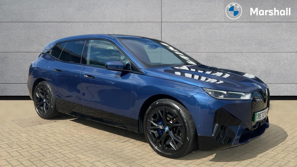 BMW iX
