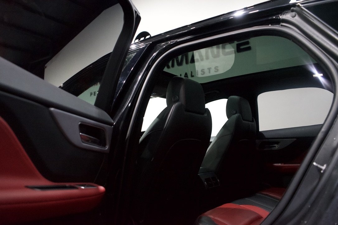 Jaguar F Pace