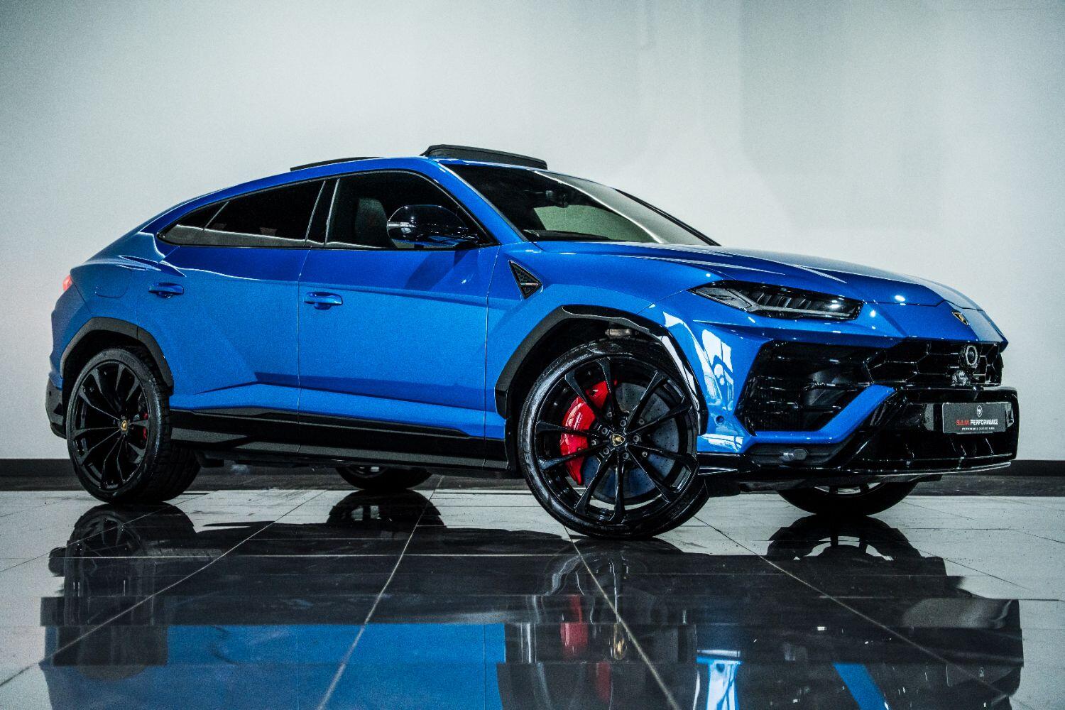 Lamborghini URUS