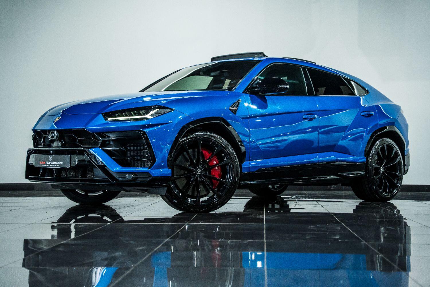 Lamborghini URUS