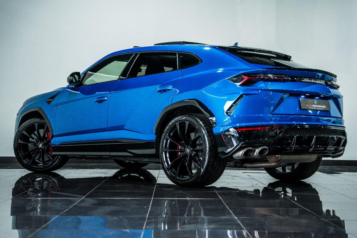 Lamborghini URUS