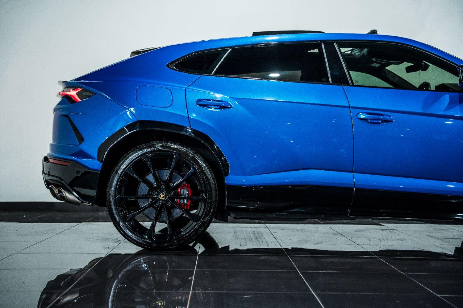 Lamborghini URUS