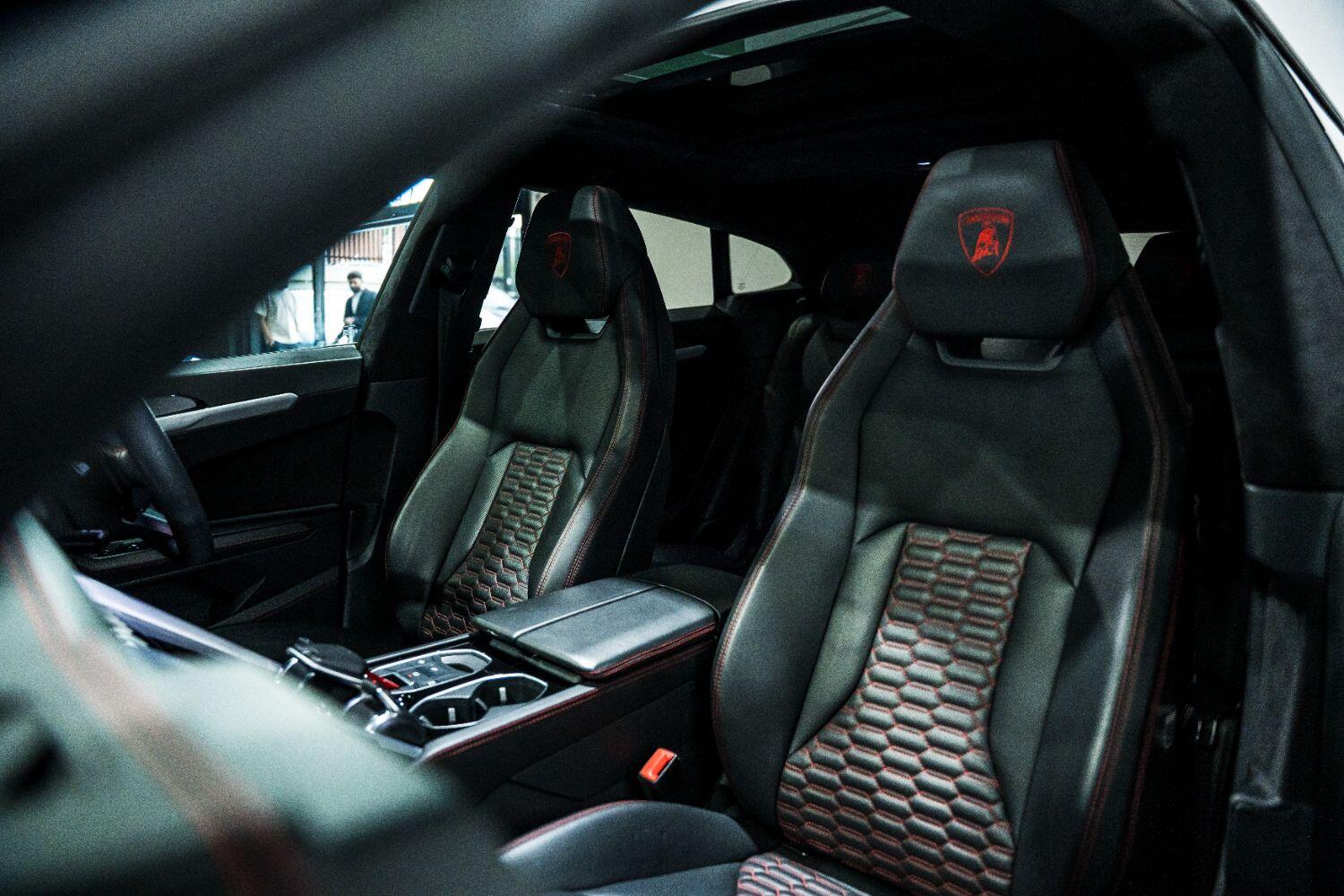 Lamborghini URUS