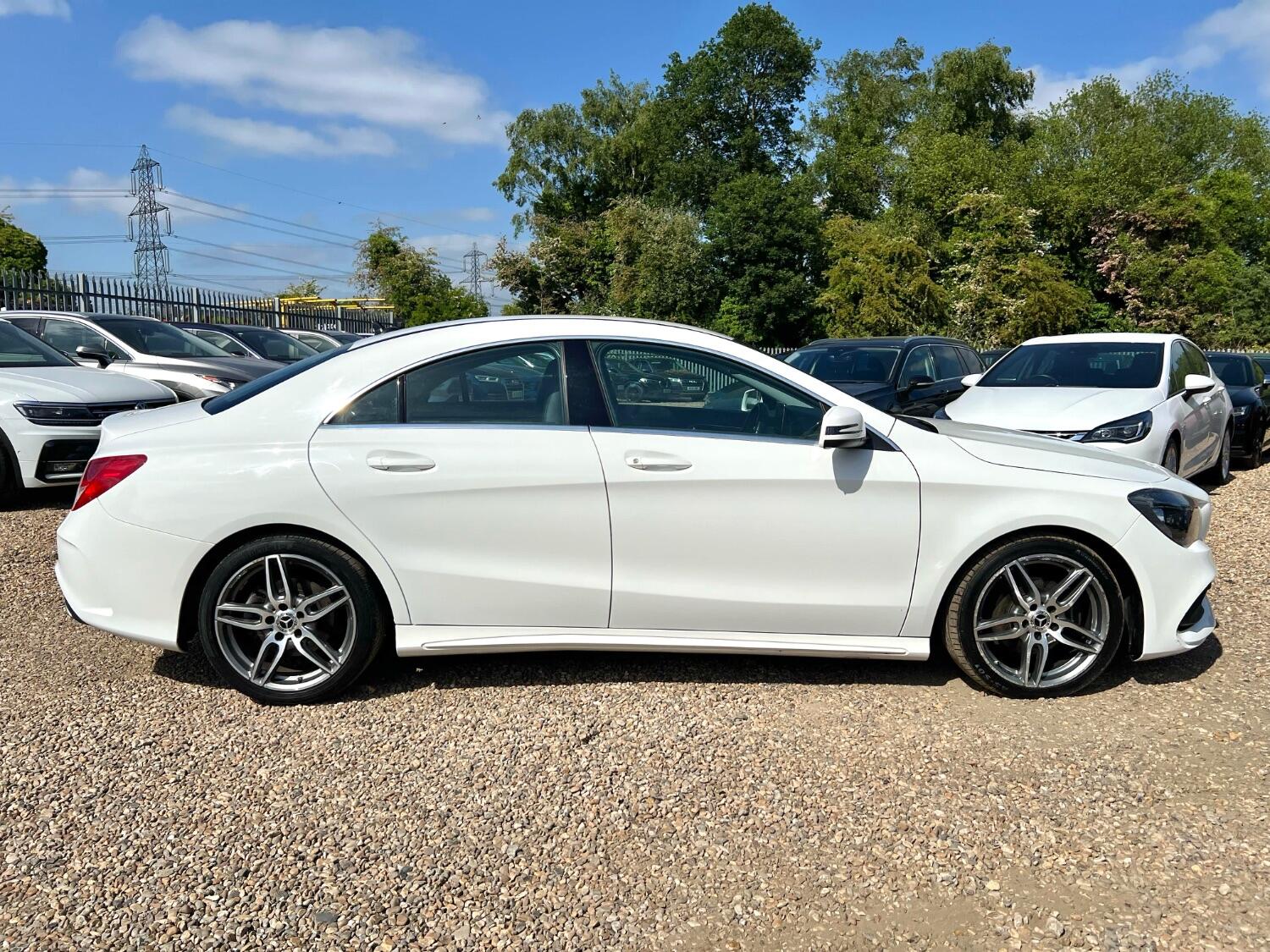 Mercedes Benz CLA