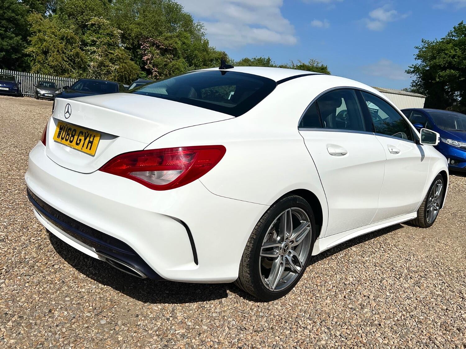 Mercedes Benz CLA