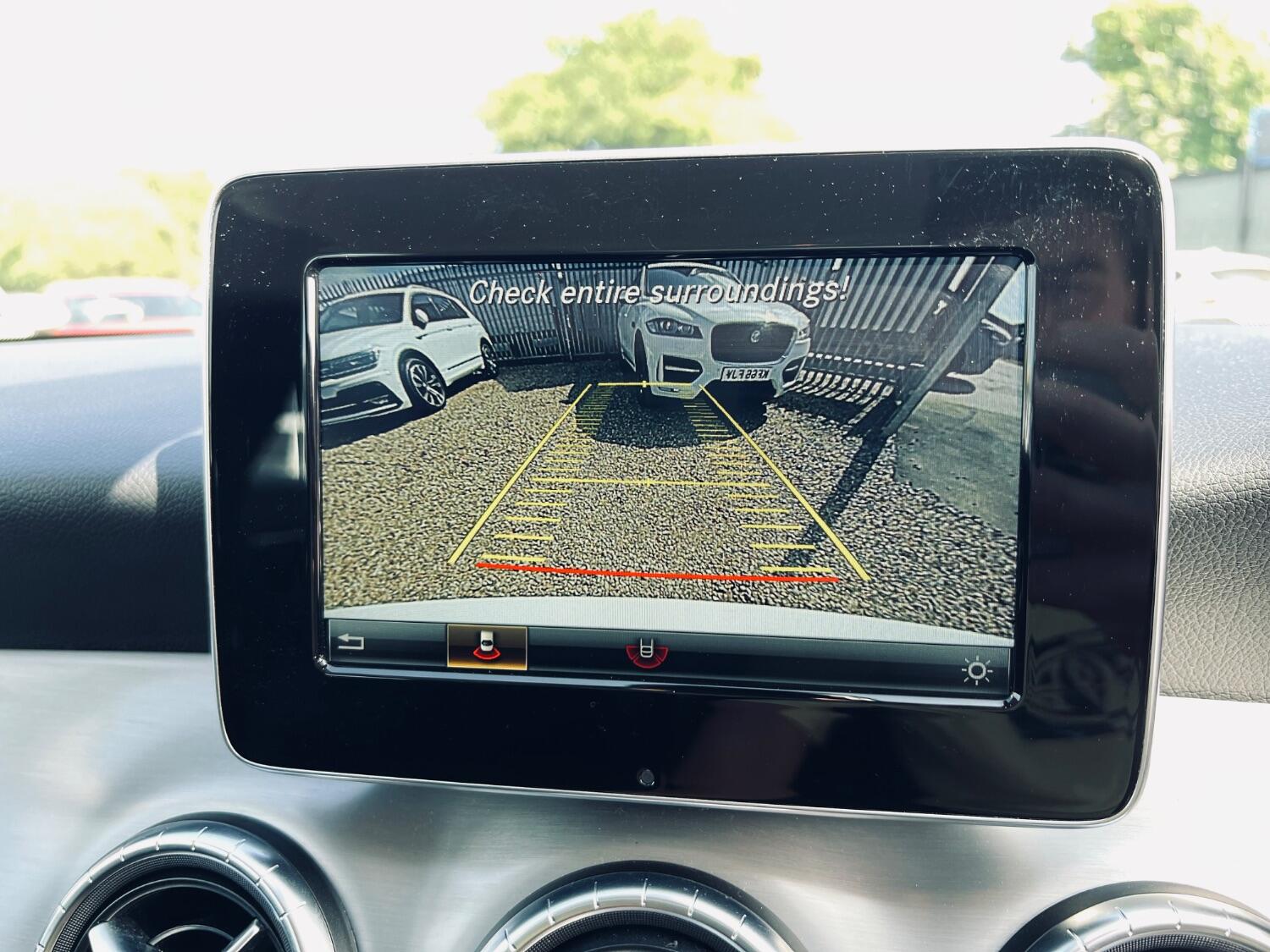 Mercedes Benz CLA