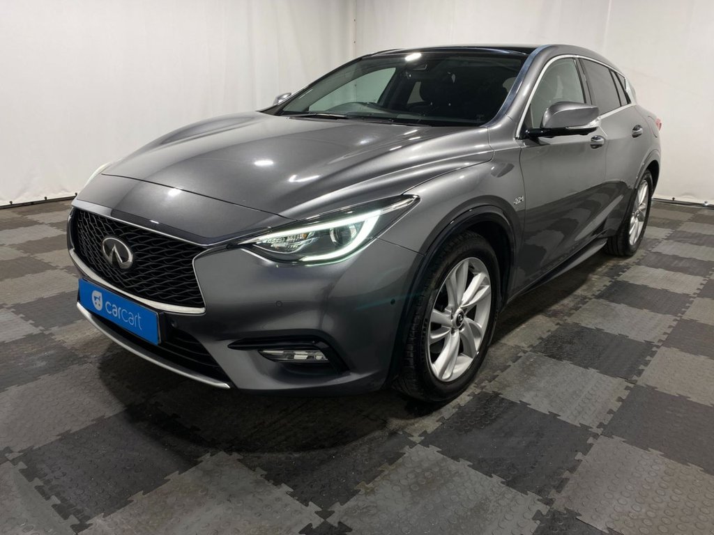 Infiniti Q30