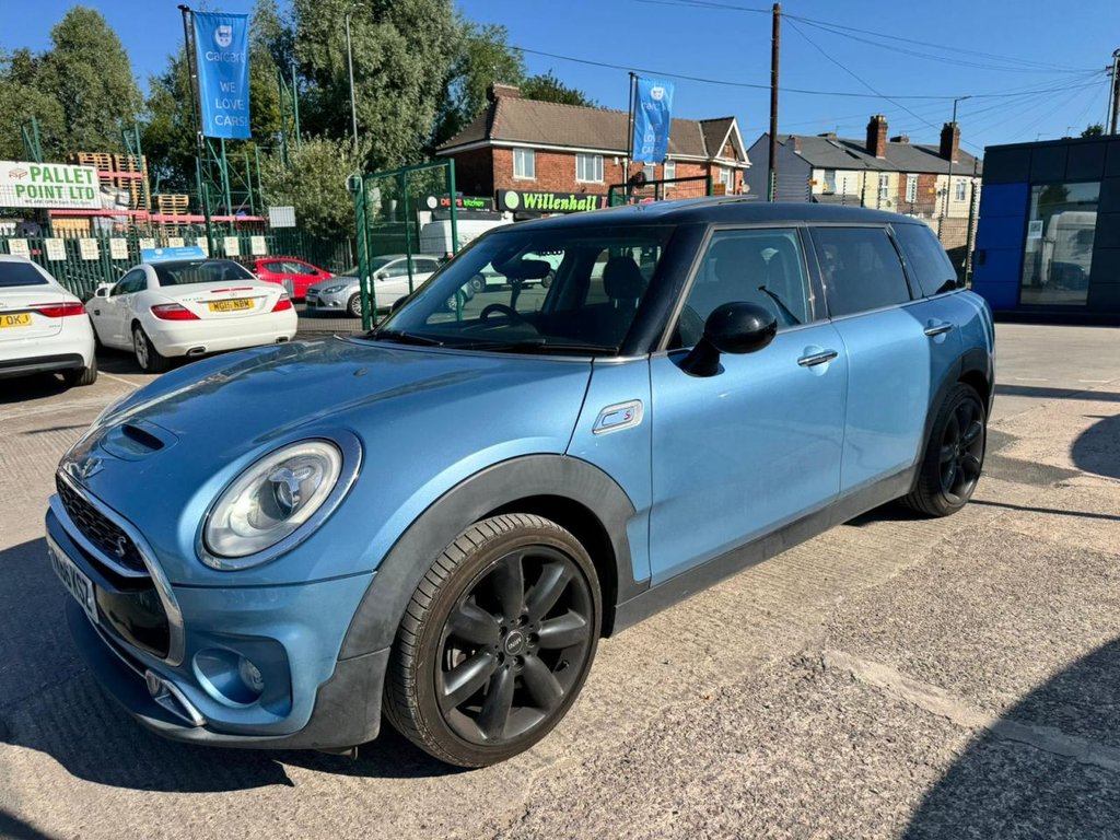 MINI Clubman