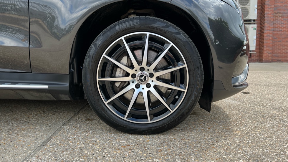 Mercedes Benz Eqc