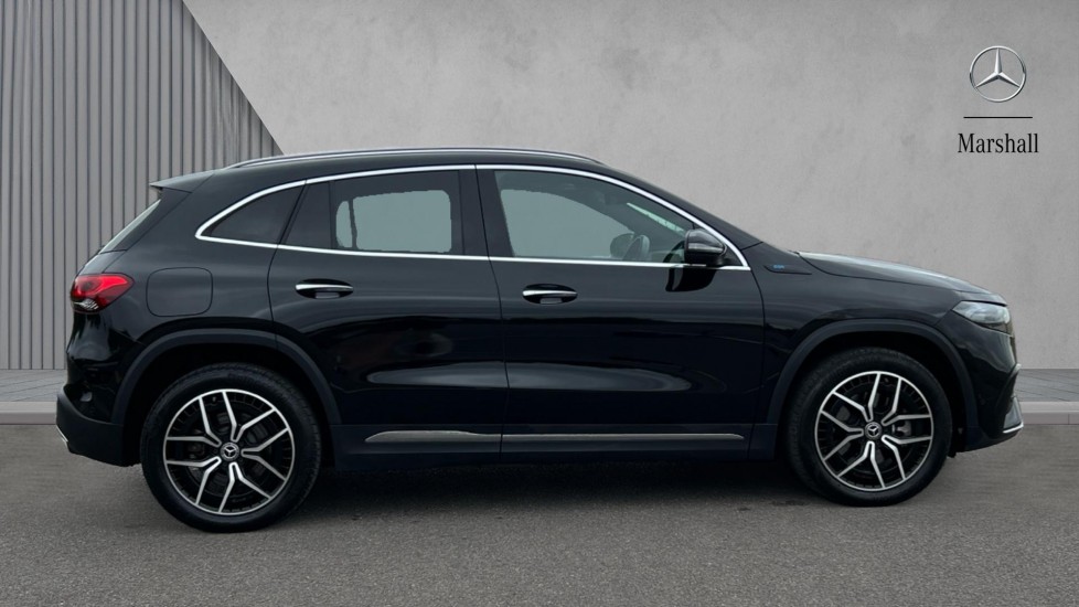 Mercedes Benz EQA