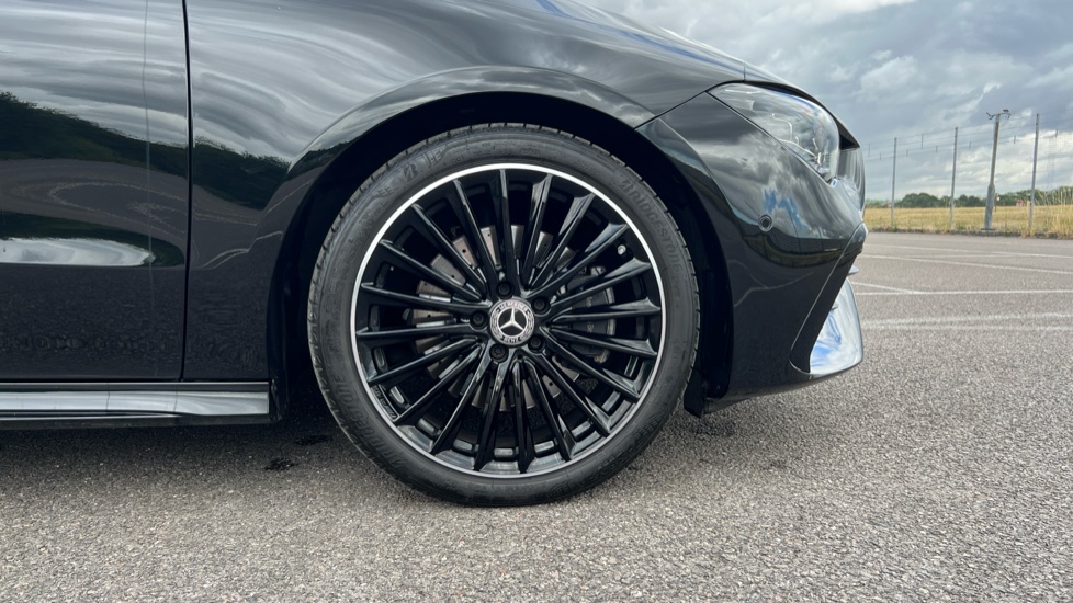 Mercedes Benz CLA