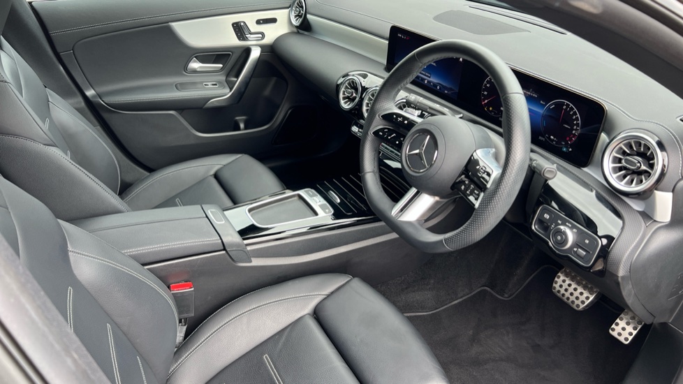 Mercedes Benz CLA