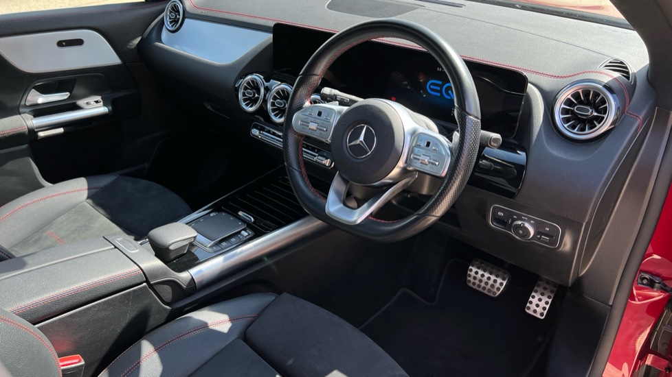 Mercedes Benz EQA
