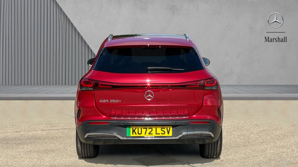 Mercedes Benz EQA