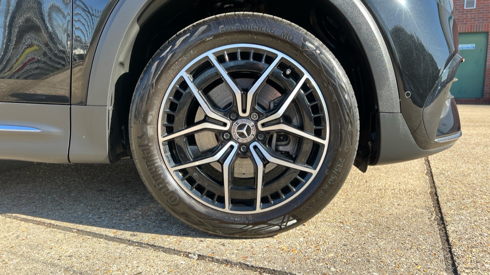 Mercedes Benz EQB
