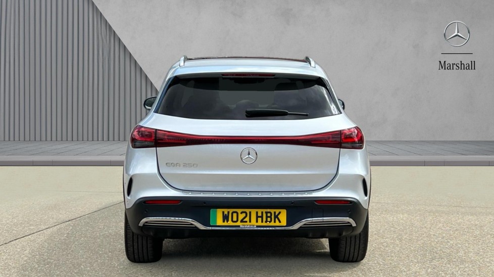 Mercedes Benz EQA