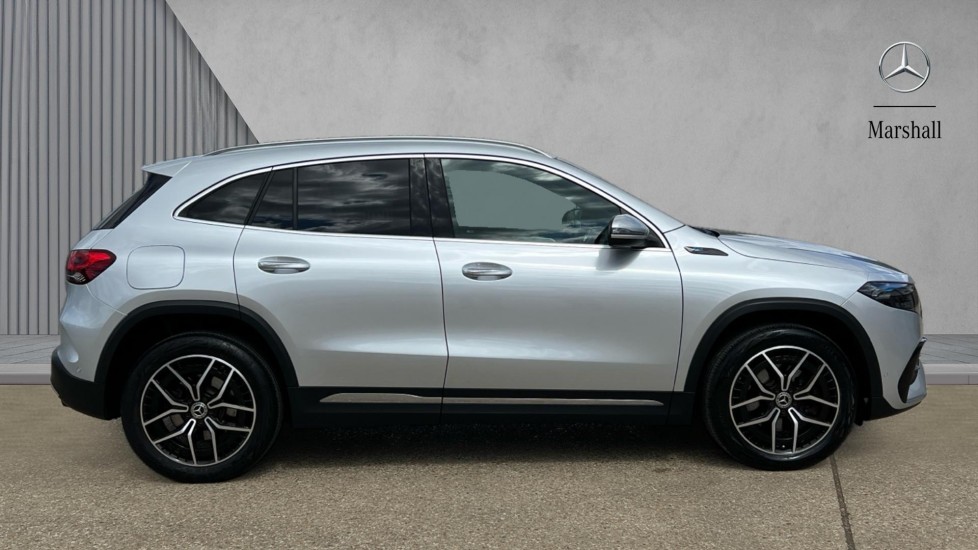 Mercedes Benz EQA