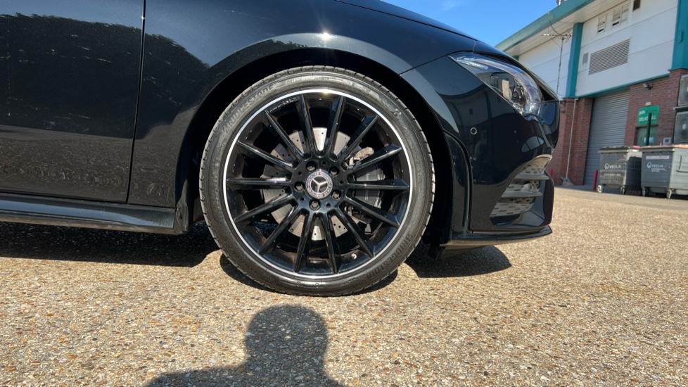 Mercedes Benz CLA