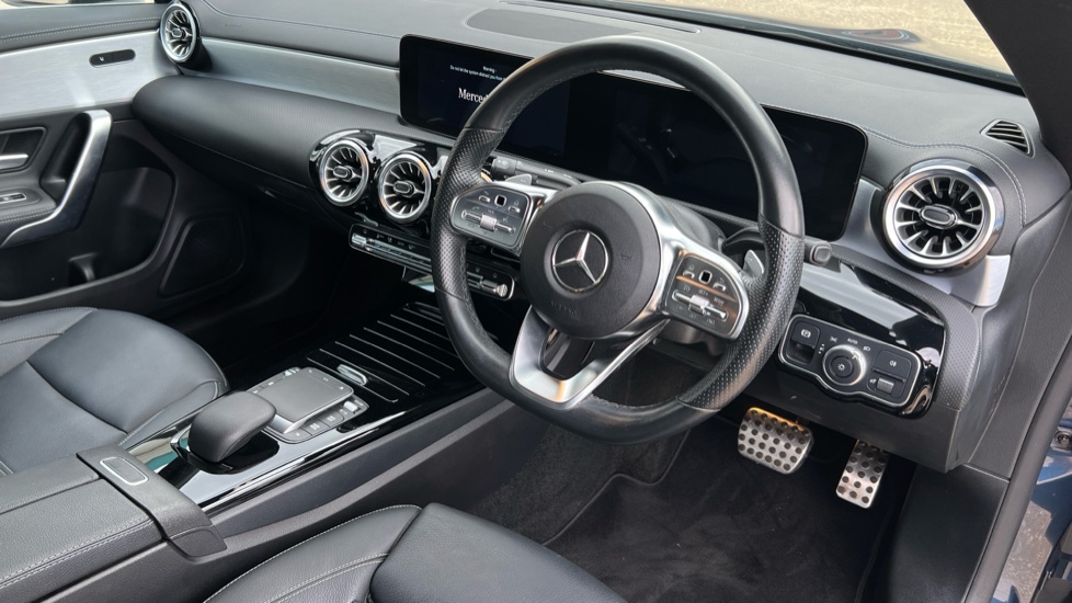 Mercedes Benz CLA